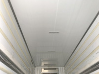 いすゞフォワード冷凍車（冷蔵車）中型（4t）[写真10]