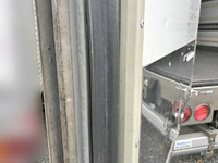 いすゞフォワード冷凍車（冷蔵車）中型（4t）[写真13]