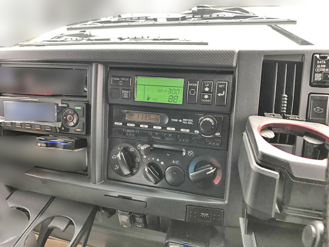 いすゞフォワード冷凍車（冷蔵車）中型（4t）[写真25]