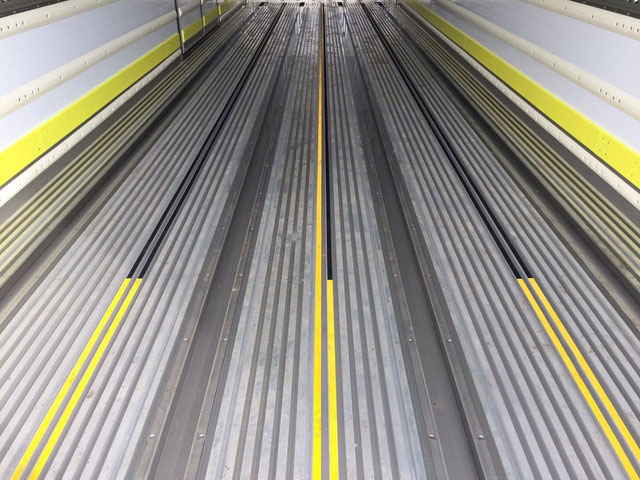 日野プロフィア冷凍車（冷蔵車）大型（10t）[写真14]