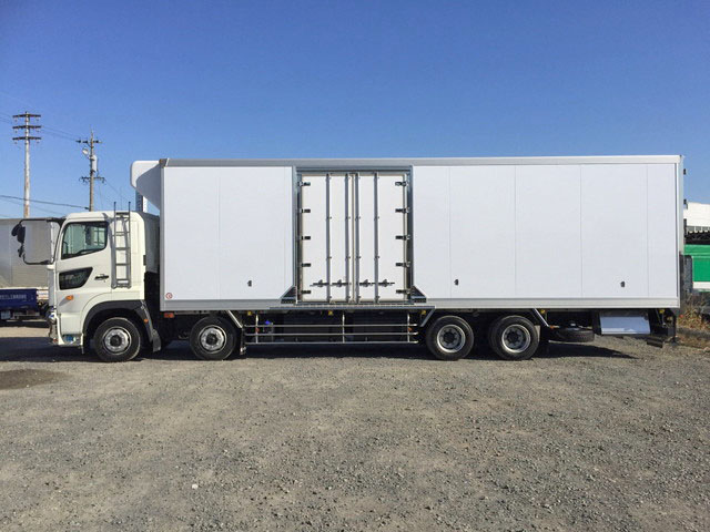 日野プロフィア冷凍車（冷蔵車）大型（10t）[写真05]