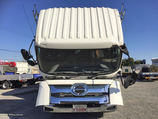 日野プロフィア冷凍車（冷蔵車）大型（10t）[写真09]