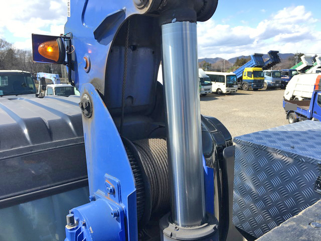 いすゞフォワードクレーン4段増トン（6t・8t）[写真18]