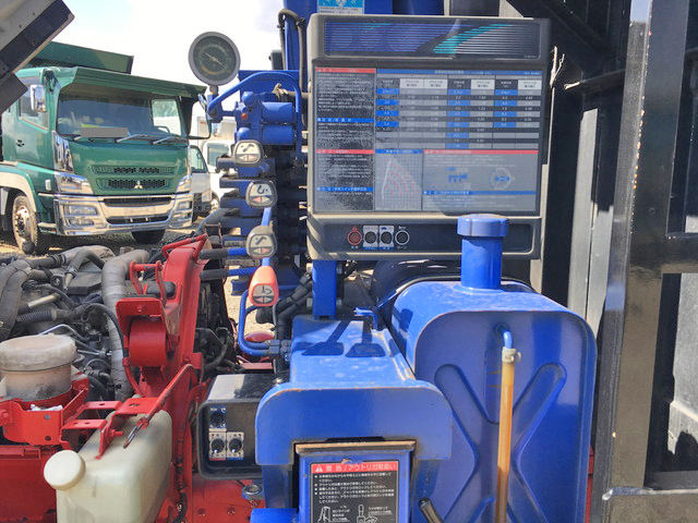 いすゞフォワードクレーン4段増トン（6t・8t）[写真20]