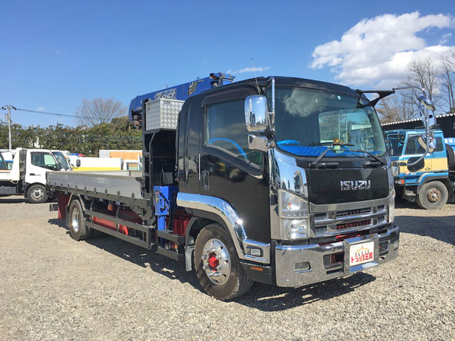 いすゞフォワードクレーン4段増トン（6t・8t）[写真03]