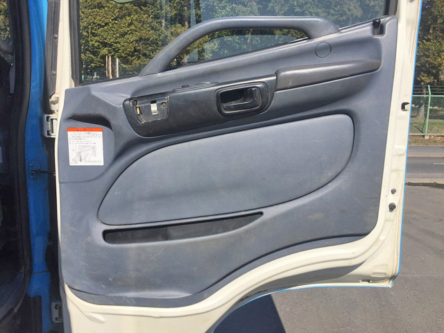 日野レンジャーユニック5段中型（4t）[写真30]