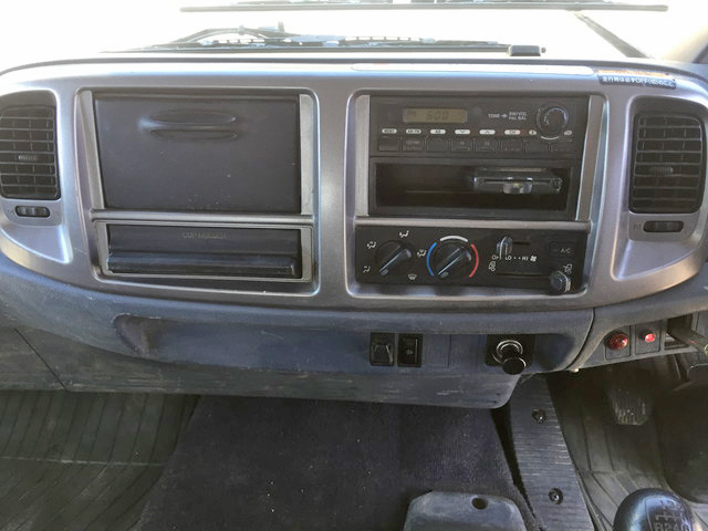 日野レンジャーユニック5段中型（4t）[写真38]