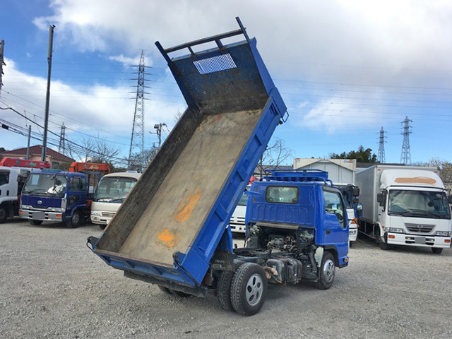 いすゞエルフダンプ小型（2t・3t）[写真12]