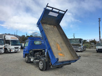 いすゞエルフダンプ小型（2t・3t）[写真13]