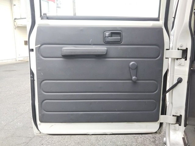 マツダタイタンダブルキャブ（Wキャブ）小型（2t・3t）[写真21]