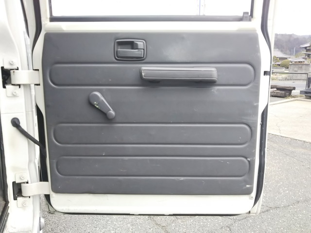 マツダタイタンダブルキャブ（Wキャブ）小型（2t・3t）[写真22]