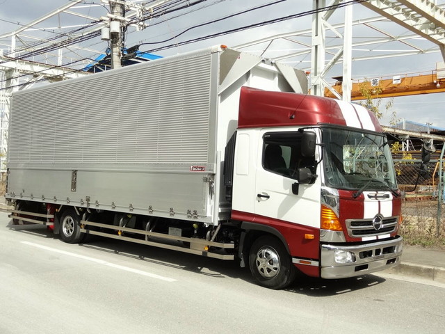 日野レンジャーアルミウイング中型（4t）[写真03]