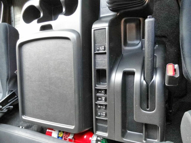 日野レンジャーアルミウイング中型（4t）[写真32]