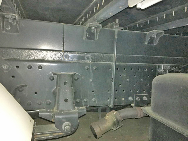 いすゞエルフパネルバン小型（2t・3t）[写真17]