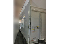 いすゞエルフパネルバン小型（2t・3t）[写真06]