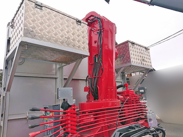 三菱ふそうファイタークレーン4段増トン（6t・8t）[写真17]