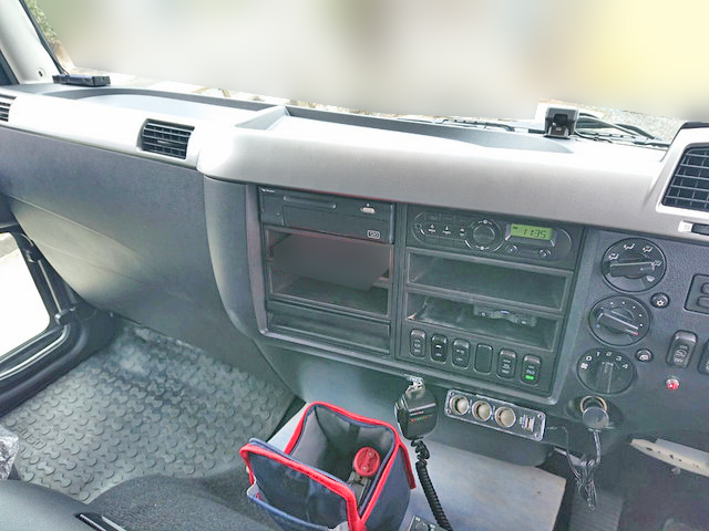 三菱ふそうファイタークレーン4段増トン（6t・8t）[写真29]