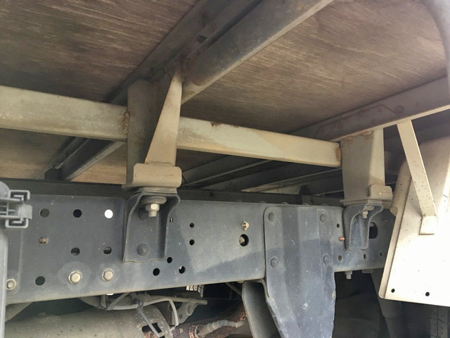 日産アトラス平ボディ小型（2t・3t）[写真11]