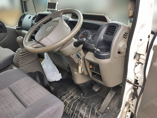 日産アトラス平ボディ小型（2t・3t）[写真20]