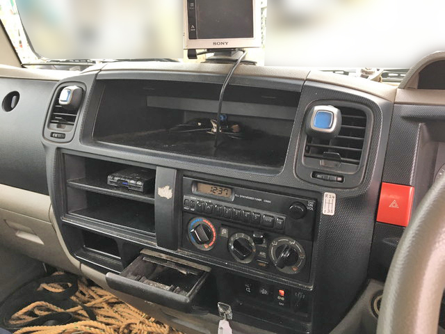 日産アトラス平ボディ小型（2t・3t）[写真22]