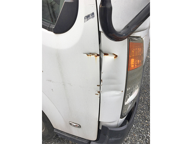 日産アトラス平ボディ小型（2t・3t）[写真07]