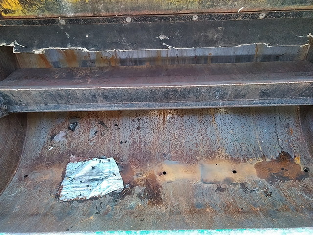 日野デュトロパッカー車（塵芥車）小型（2t・3t）[写真13]