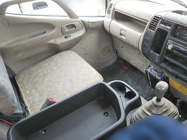 日野デュトロ三転ダンプ小型（2t・3t）[写真22]