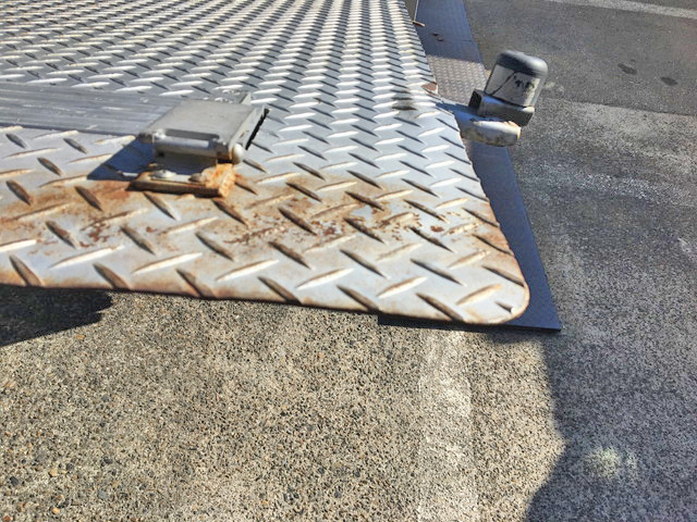 日野レンジャーアルミウイング中型（4t）[写真10]