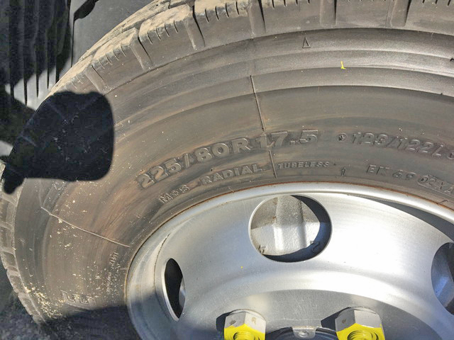 日野レンジャーアルミウイング中型（4t）[写真14]