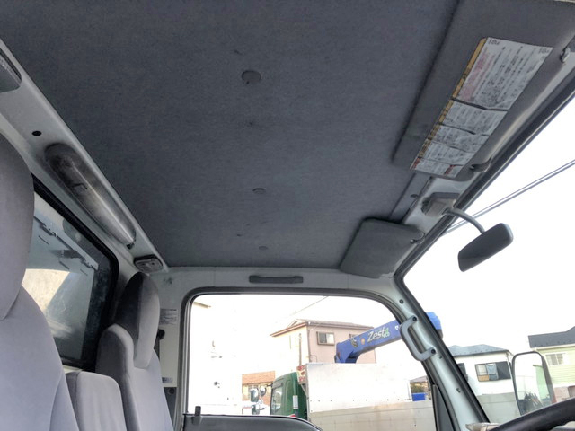 いすゞエルフユニック4段小型（2t・3t）[写真16]