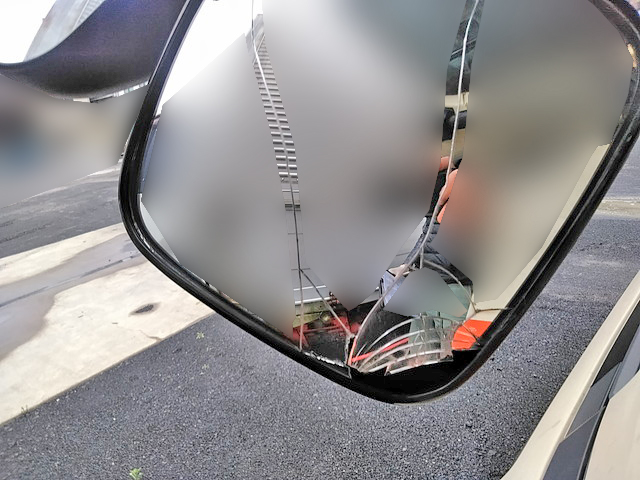 日野プロフィアトレーラーヘッド（トラクターヘッド）大型（10t）[写真11]