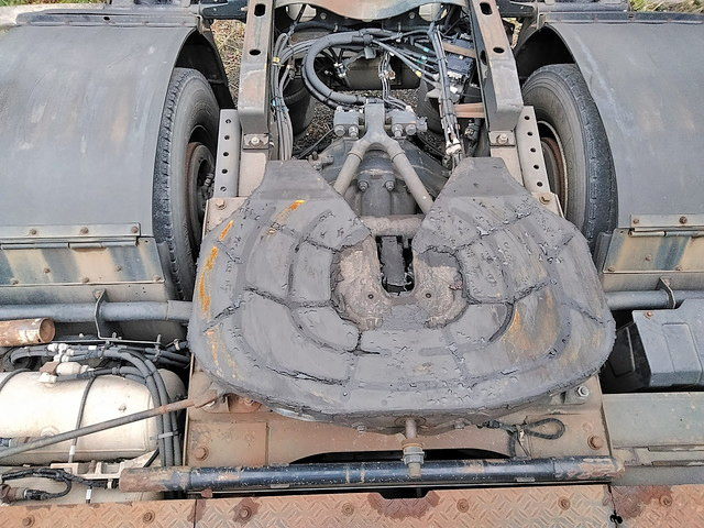 日野プロフィアトレーラーヘッド（トラクターヘッド）大型（10t）[写真07]