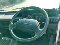 いすゞエルフ平ボディ小型（2t・3t）[写真26]