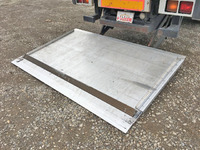 UDトラックスコンドルアルミバン中型（4t）[写真15]