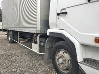 UDトラックスコンドルアルミバン中型（4t）[写真18]