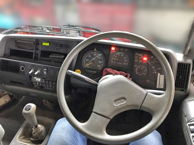 三菱ふそうファイターセルフクレーン4段増トン（6t・8t）[写真20]