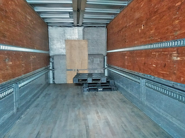 日野レンジャーアルミウイング中型（4t）[写真14]