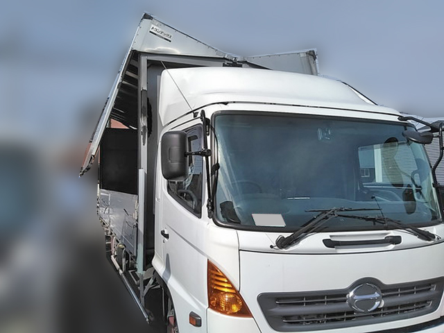 日野レンジャーアルミウイング中型（4t）[写真03]