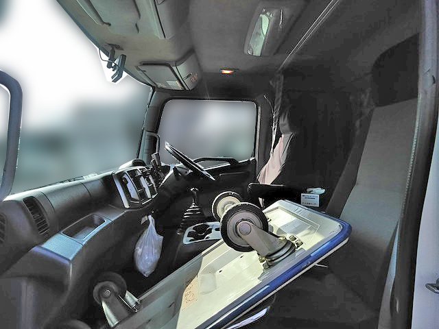 日野レンジャーアルミウイング中型（4t）[写真34]