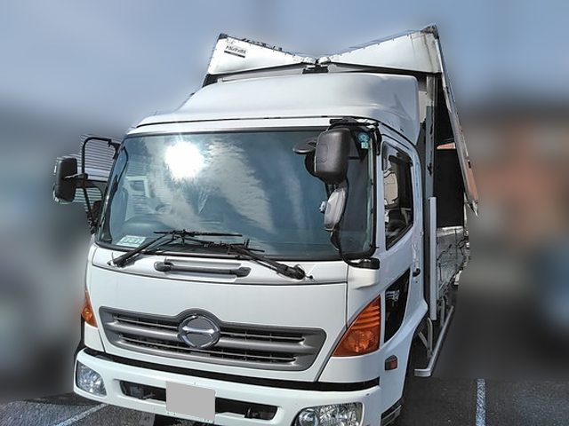 日野レンジャーアルミウイング中型（4t）[写真04]