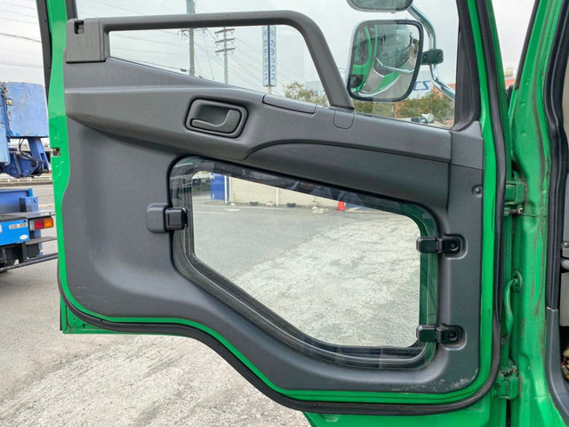 三菱ふそうファイターアルミブロック増トン（6t・8t）[写真28]