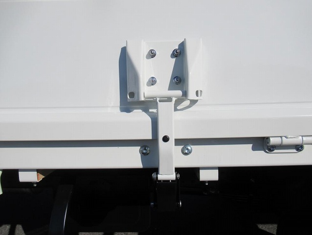 三菱ふそうキャンター平ボディ小型（2t・3t）[写真23]