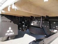 三菱ふそうキャンター平ボディ小型（2t・3t）[写真27]