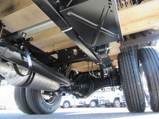 三菱ふそうキャンター平ボディ小型（2t・3t）[写真28]