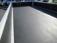 三菱ふそうキャンター平ボディ小型（2t・3t）[写真39]