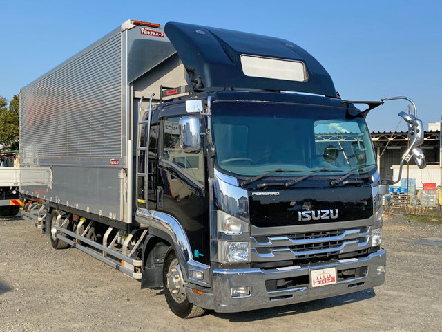 いすゞフォワードアルミウイング中型（4t）[写真03]