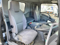 いすゞフォワードアルミウイング中型（4t）[写真32]