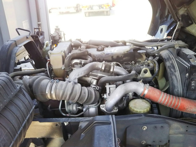 いすゞフォワードアルミウイング中型（4t）[写真22]