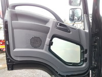 いすゞフォワードアルミウイング中型（4t）[写真24]