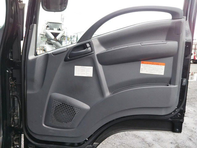 いすゞフォワードアルミウイング中型（4t）[写真25]